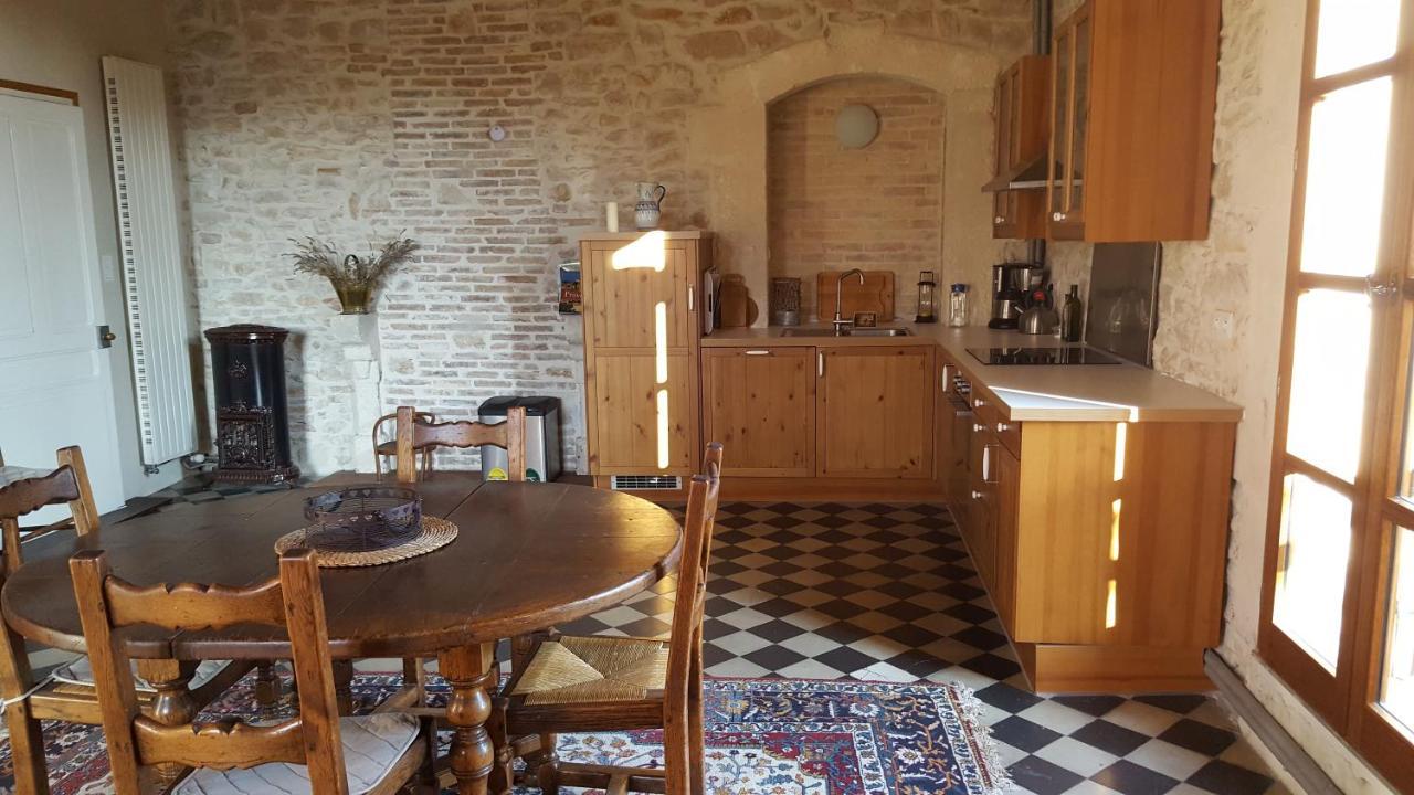La Mejanenque Apartment Venejan ภายนอก รูปภาพ