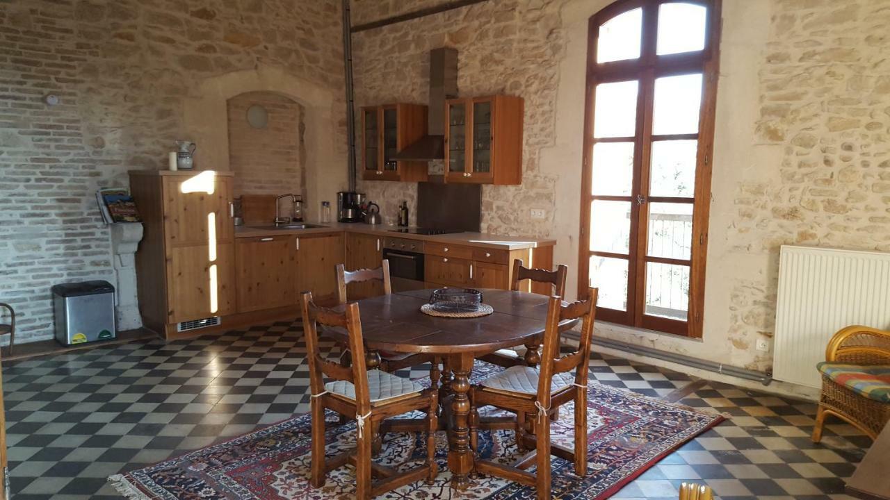 La Mejanenque Apartment Venejan ภายนอก รูปภาพ
